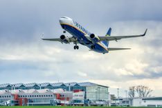Am 10. April startet eine Maschine der Fluggesellschaft Ryanair von Dresden nach Mallorca. Foto: Ronald Bonss