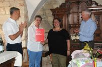 Die Ostdeutsche Sparkassenstiftung unterstützt den Förderverein Wasserschloss Oberau bei der Kooperation mit der Kunsthochschule und ermöglichst die Arbeit der Studenten vor Ort.