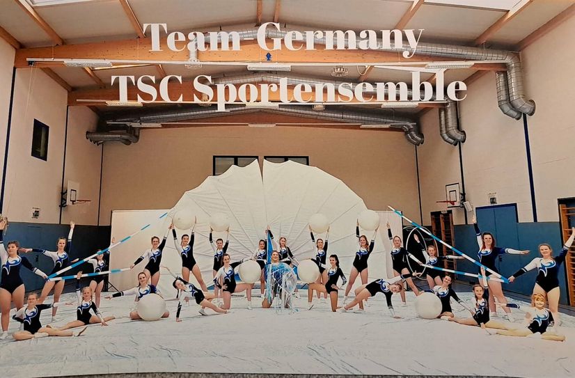 Das TSC Sportensemble Elsterwerda lädt zu einer abwechslungsreichen Show ein.