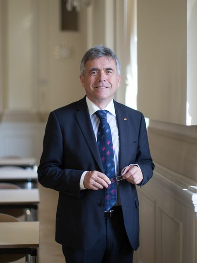 Der Landrat Michael Harig übt Kritik an die hiesigen Baustoffhersteller. Foto: privat