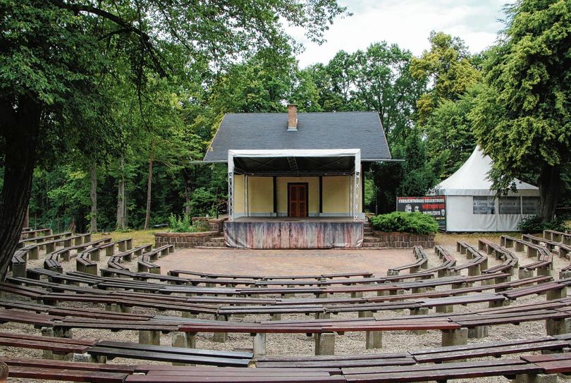 Freilichtbühne am Gellertberg wird zum Kinosaal oben ohne. Foto: Farrar