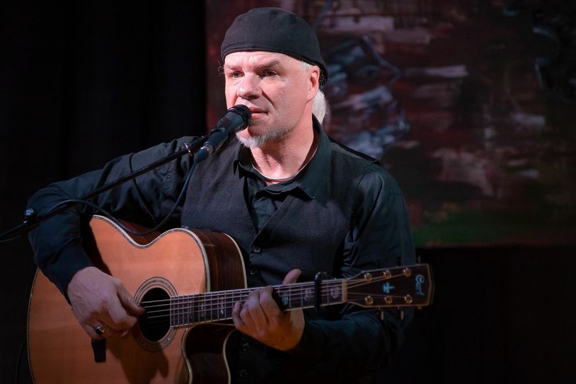 Eric Fish, Sänger und vielseitiger Künstler. Foto: Andreas Geier