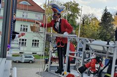 Hygienisch einwandfreie Schlüsselübergabe. Foto: Stadtverwaltung