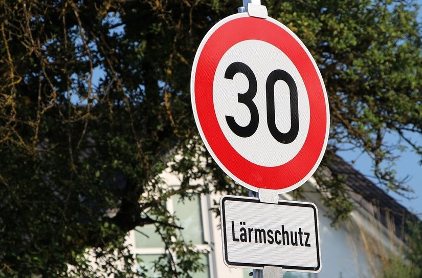 Mehrere Straßenabschnitte in Bautzen können nur noch mit Tempo 30 befahren werden (Symbolbild).