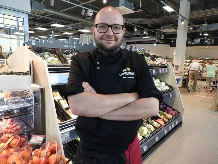 Reinhard Griephan, Chef des Edeka-Marktes am Postplatz und bald auch des neuen E-Centers an der Holbeinstraße Fotos: Pönisch
