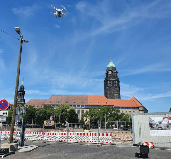 Drohne über dem Grabungsareal Ferdinandplatz
