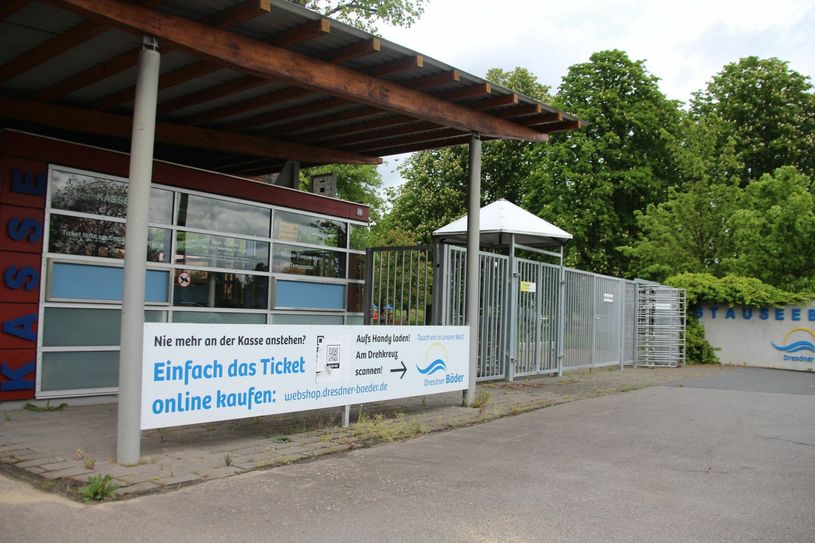 Wird das Stauseebad Cossebaude in diesem Jahr öffnen können? Nach dem Abschalten des Pumpspeicherwerkes zum Jahresende 2020 gibt es noch keine Einigung ziwschen Vattenfall und der Stadt. Foto: Pönisch
