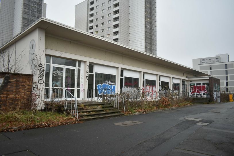 Trauriger Anblick: der "Drecksche Löffel" wie das Lokal "Picknick" von den Dresdnern immer genannt wurde. Foto: Schiller