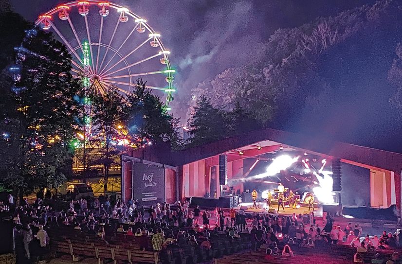 Festplatz mit Rummel, Freilichtbühne, Innenstadt, Schloss und Schwanenteich werden zur großen Partyzone.