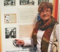 Sie wollte es mit eigenen Augen sehen: Karin Raasch (2012) zu Besuch in Bonn, im »Haus der Geschichte«.