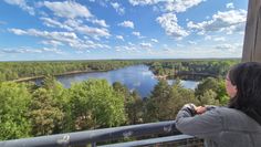 Der so genannte »Elefantenrücken« im See »Afrika« - einer der bizarren Blicke im Gebiet der Alten Grube Babina ca. 10 km hinter dem Grenzübergang Bad Muskau nahe dem polnischen Leknica.