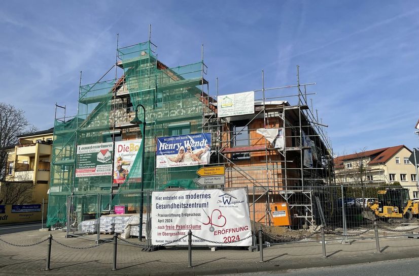 An der Reppiser Straße 2 entsteht das neue Gesundheitszentrum für Gröditz aus engagiertem Einsatz der Gröditzer selbst.