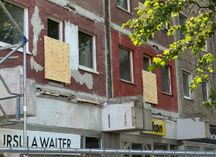 Platten am Goldenen Reiter: Die Lage ist perfekt, der Zustand desaströs.