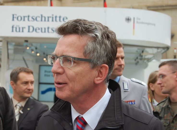Thomas de Maiziére ist zwar ein fleißiger und gern gesehener Vorleser und Schirmherr des Literaturfestes Meißen. Doch wenn es um die Beantwortung von Bürgeranfragen an ihn als Bundestagsabgeordneten geht, ist er leider Schlusslicht in Sachsen.                                                                                                              Foto: Schramm/Archiv