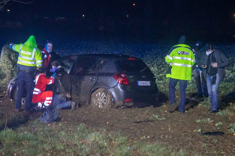 Die Verfolgungsjagd endete in Bautzen auf einem Feld mit fünf verletzten Personen.