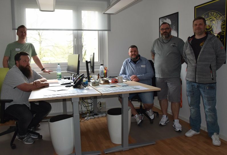 Das ABW-Team hat ein Büro in der Straße des Friedens 1. Hier können sich betreute Mitarbeiter melden, die in eine der beschriebenen Wohnformen aufgenommen werden wollen.