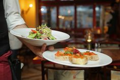 Das Gastro-Gewerbe ist am Limit und eine Entspannung ist noch nicht abzusehen. Foto: Pexels