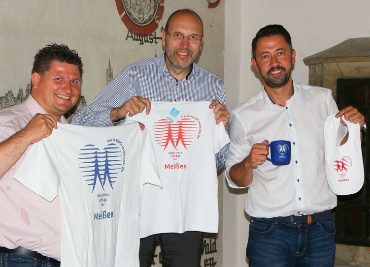 Auf T-Shirts, Lätzchen oder Tassen kann man sich das besonders herzliche Meißen-Logo gut vorstellen.