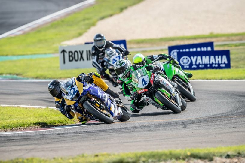 Die Internationale Deutsche Motorradmeisterschaft kommt auf den DEKRA Lausitzring.