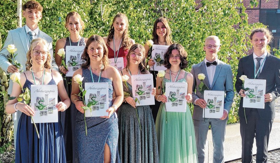 Alle Sängerstadt-Abiturienten mit dem Traumergebnis von 1,0 oben von links: Nico Frenkel, Fiona Schellenberg, Helena Jüngling, Leonie Thümer; unten von Links: Laura Seifert, Victoria Friedrich, Larissa Fuhsy, Amelie Halbin, Colin Lode und Karl Hülle.