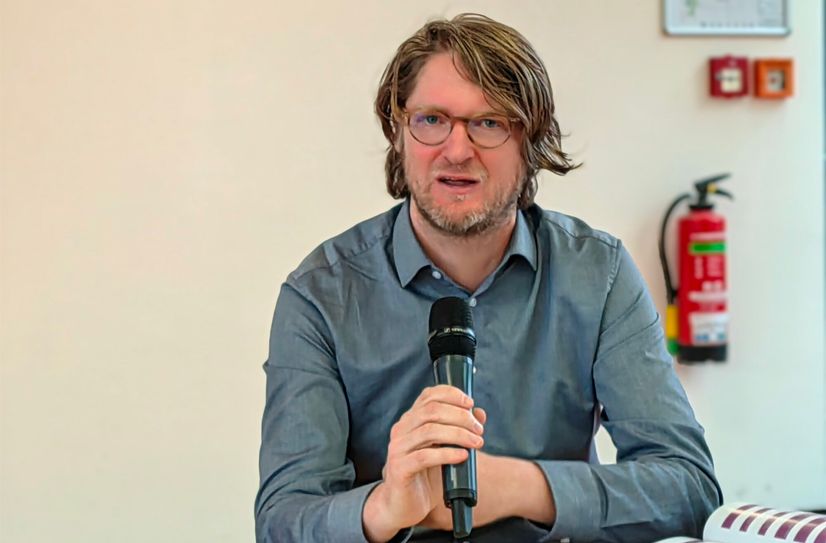 Volker Strähle hat das Herausgeberteam des Bandes als Politikwissenschaftler begleitet.