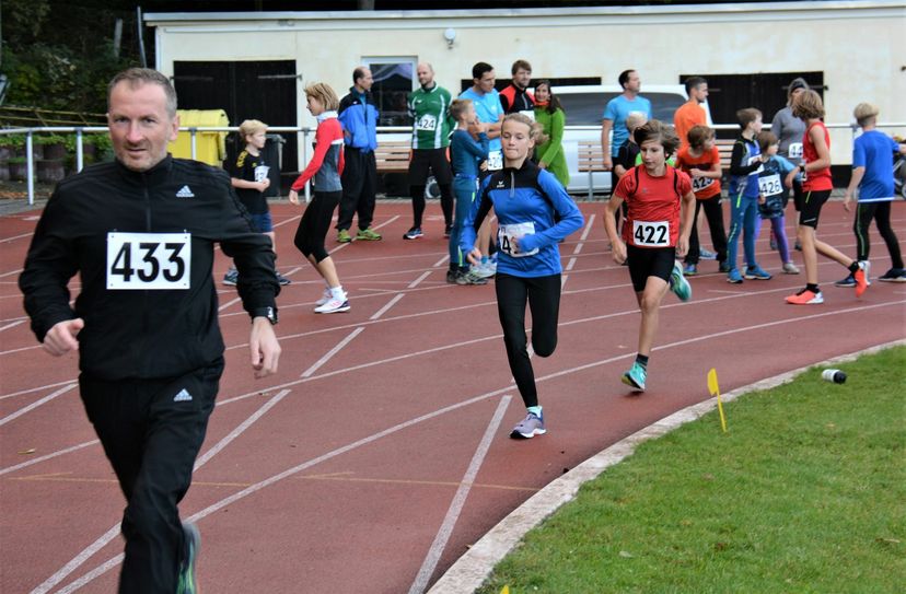»Stundenlauf mit Musik« 2019 Foto: LSV Pirna/privat