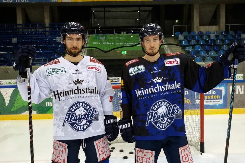Feodor Boiarchinov (li.) im Auswärts-PlayOff-Trikot und Tomas Schmidt im Heim-PlayOff-Trikot. Foto: PR/Dresdner Eislöwen