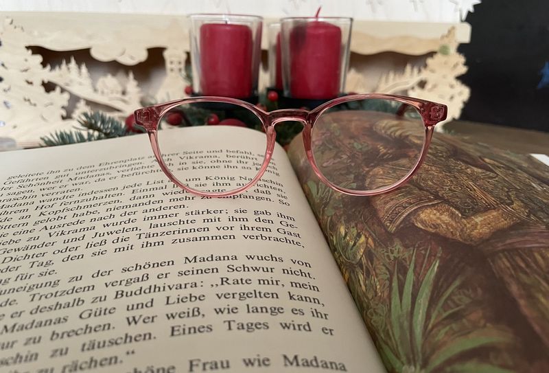 Während des Adventszaubers in Grünewald werden auch Märchen gelesen.