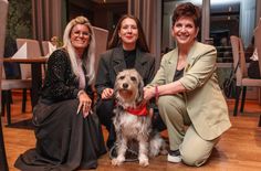 Carolin Rühle-Marten, Phylicia Seidel mit  Milou und Simone Saloßnick.