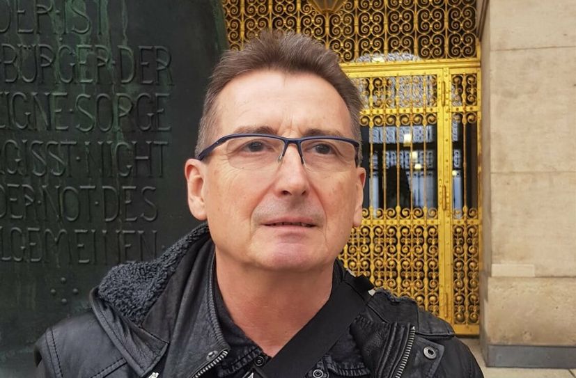 Andreas Berger, Sprecher der Bürgerinitiative Cotta-Stetzsch, erhielt vor dem Stadtrat Rederecht zur Sache B6.