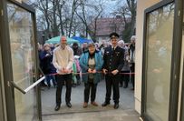 Banddurchschnitt mit Ortsvorsteher Marcus Lein (li.), Ortswehrführer Mario Skupin (re.) und Simone Abt, einstige ehrenamtliche Bürgermeisterin der Gemeinde Neu-Seeland und Ortsvorsteherin von Bahnsdorf.