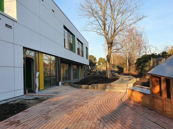 Der Neubau ist fertig, nur noch einige Restarbeiten und die Innengestaltung sind im Januar nötig. Foto: Stadt Coswig