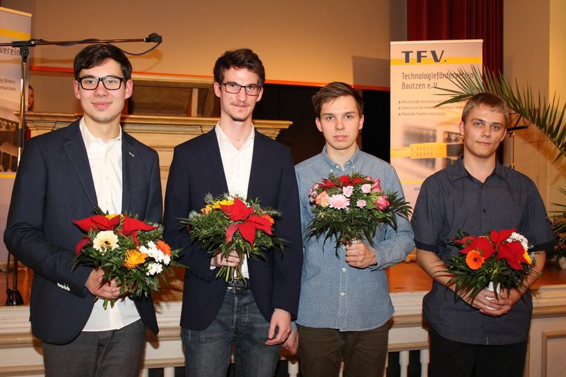 Die vier Preisträger (v.l.n.r.): Paul Wagner (Preisträger Wettbewerb „Beste BeLl 2018“) und Tom Krügler, Florian Wagner und Toni Bürger (alle drei Preisträger Wettbewerb „Innovativster Auszubildender 2018“). Foto: Keil