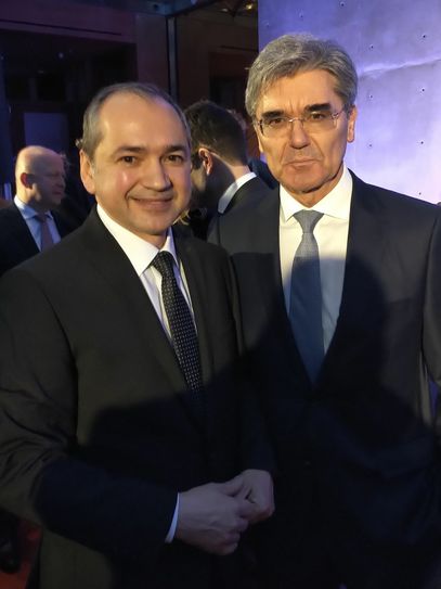 Joe Kaeser (rechts), Vorstandsvorsitzender der Siemens AG, und Octavian Ursu in Berlin. Foto: Stadt Görlitz