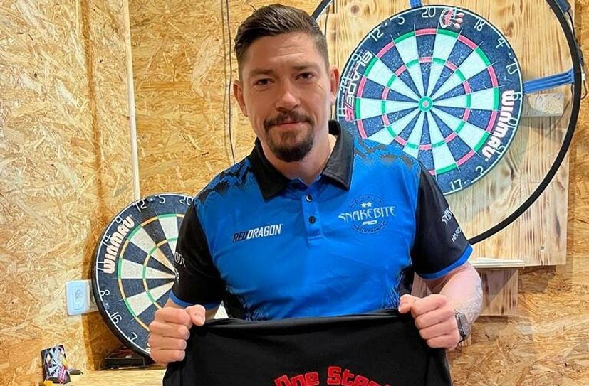 Tom Schneider, Leiter der TripleOne Steelers, der Darts-Abteilung des SV Biehla-Cunnersdorf, ist der festen Überzeugung, dass Darts im Landkreis in den nächsten Jahren zunehmend populärer wird.  Foto: privat