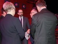 Auf dieser Veranstaltung durfte er natürlich nicht fehlen: Sachsens Wissenschaftsminister Sebastian Gemkow (CDU), der darauf hinwies, dass die sächsische Bildungslandschaft vom künftigen Großforschungszentrum profitieren werde. Sein Ministerium initiierte die Kampagne SPIN2030. Foto: Rainer Könen