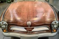 Ein P70 - das weltweit erste Fahrzeug mit Holzgerippe und Duroplast-Beplankung, der Vorgänger des Trabant - soll jetzt restauriert werden. Duroplast war ein Patent der DDR, aus Polymeren und russischer Baumwolle.