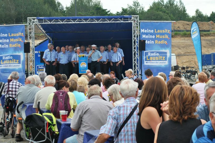 Shanty Chor Görlitz auf der Hafenbühne. Foto: EGZ