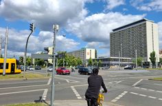 Die St. Petersburger Straße ist aktuell nicht für den Aufenthalt geeignet.