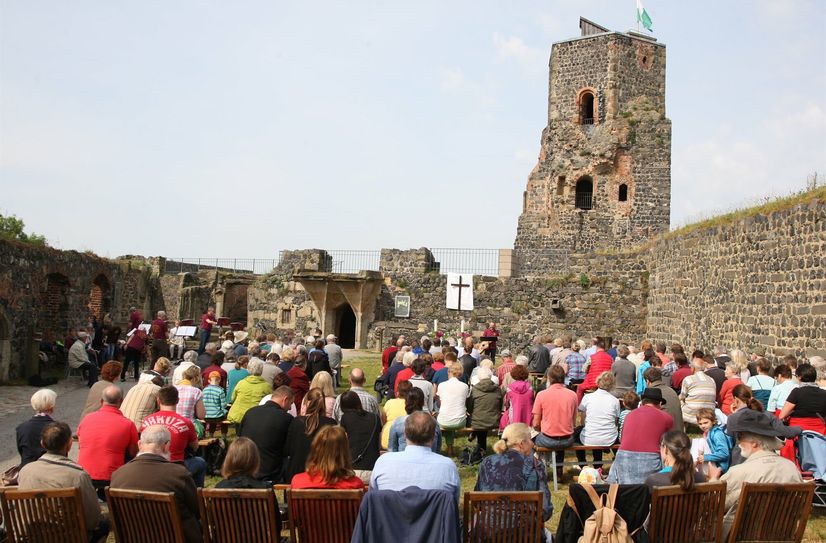 Gottesdienst auf Burg Stolpen.