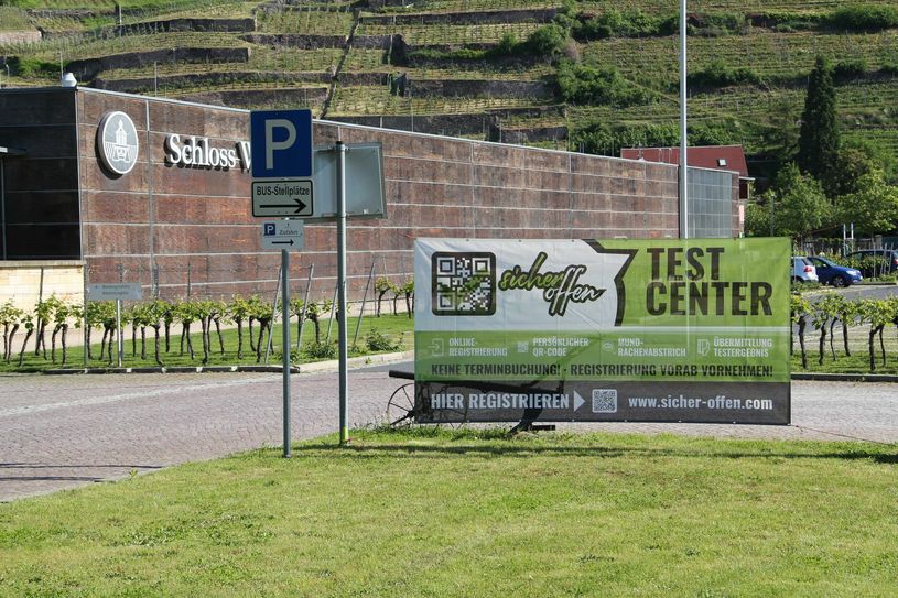 Die neue Teststation befindet sich auf dem vorderen Teil des Hauptparkplatzes von Schloss Wackerbarth. Foto: Wackerbarth