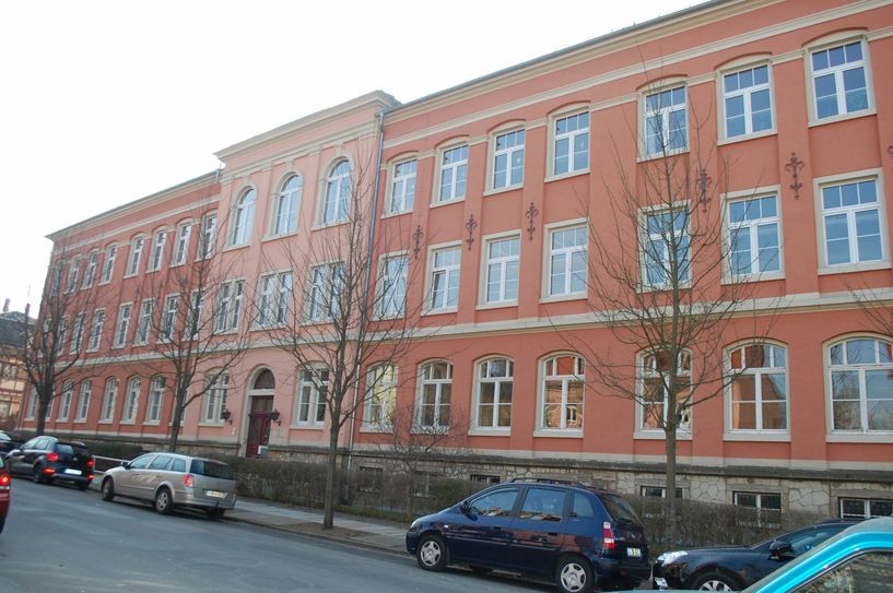 Die altehrwürdige Schule in Copitz.  Foto: Wo
