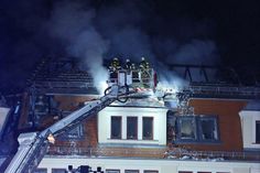 Die Feuerwehr im Löscheinsatz bei dem Brand am 7. November in Potschappel. Foto: Freiwillige Feuerwehr Freital