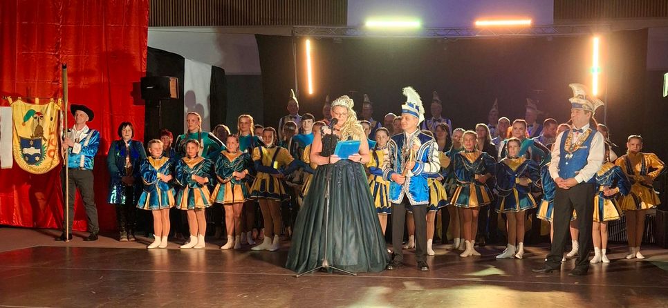 In der Jubiläumssession übernahmen Prinz Olaf I. und seine Lieblichkeit Prinzessin Meli I. das karnevalistische Zepter und regieren seit dem 11.11. in der Spreewaldstadt. Das Prinzenpaar wird eine besondere Rolle im neuesten Programm der Karnevalisten übernehmen und mit den Narren in die verrückte Welt der Videospiele hüpfen. Prinzessin Meli ist bereits für Showeinlagen bekannt, denn sie ist seit mehreren Jahren auch Mitglied im Verein.