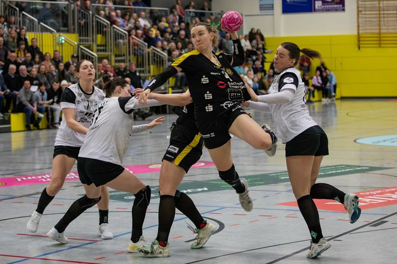 Julia Mauksch feierte ihr Comeback, weil sie in der letzten Partie krankheitsbedingt fehlte. Sie kann vier Treffer verbuchen.
