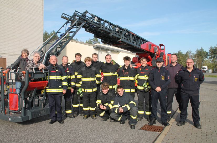 Tschechische Feuerwehrleute trainierten kürzlich an der Landesfeuerwehrschule in Nardt.