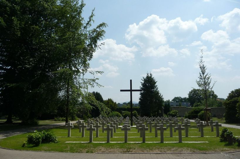 Die Kriegsgräberanlage Hochkreuz ist anlässlich des 100. Jahrestages des Endes des I. Weltkrieges instand gesetzt worden. Foto: Stadtverwaltung Zittau