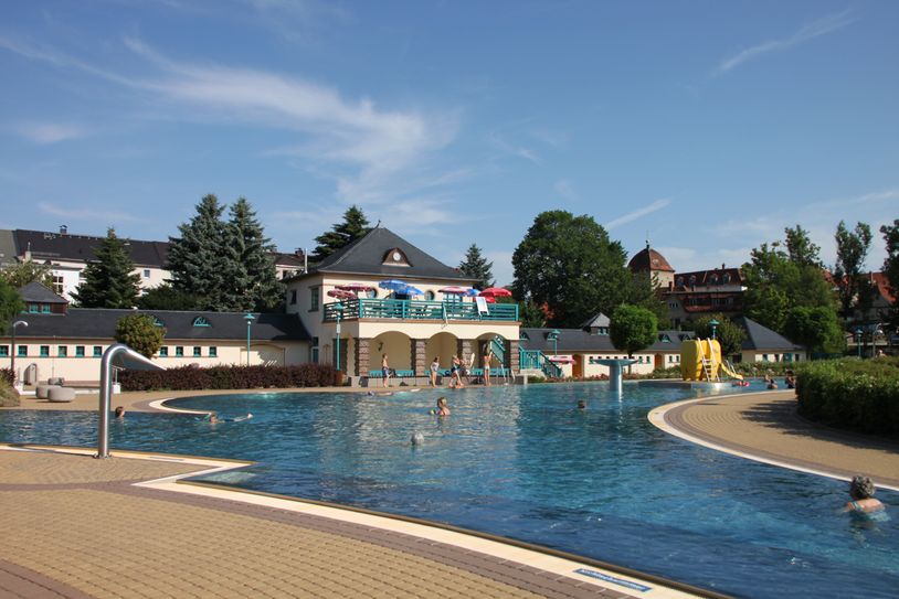 Am 1. Juni dürfen die Badegäste das Freibad in Bischofswerda wieder besuchen. Mit dem nötigen Mindestabstand soll der Badespaß trotzdem nicht vermiest werden. Foto: Stadt Bischofswerda