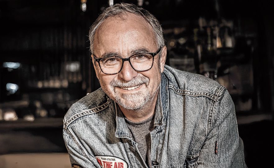 Jürgen Karney ist bekannt aus Rundfunk und Fernsehen.