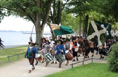 Bei den Wallensteintagen, einem historischen Stralsunder Volksfest, mit dem die gescheiterte Belagerung der Stadt durch die kaiserlichen Truppen  unter Albrecht von Wallenstein im Jahr 1628 gefeiert wird, sind die Oberlausitzer Landsknechte oft mit dabei.